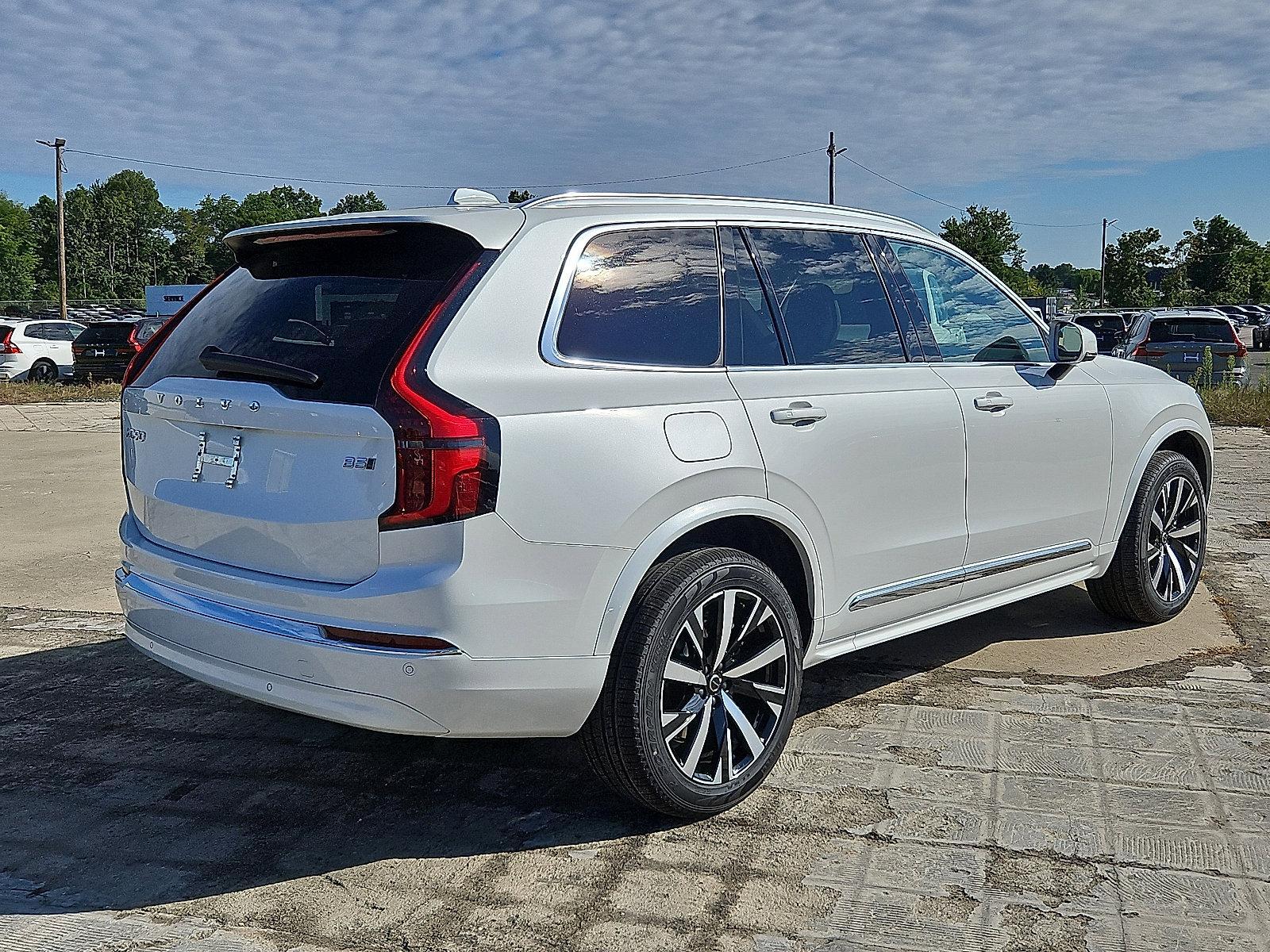 2026 Volvo XC90 Vehicle Photo in Trevose, PA 19053