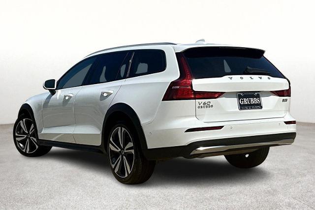 2024 Volvo V60 Cross Country Vehicle Photo in Houston, TX 77007