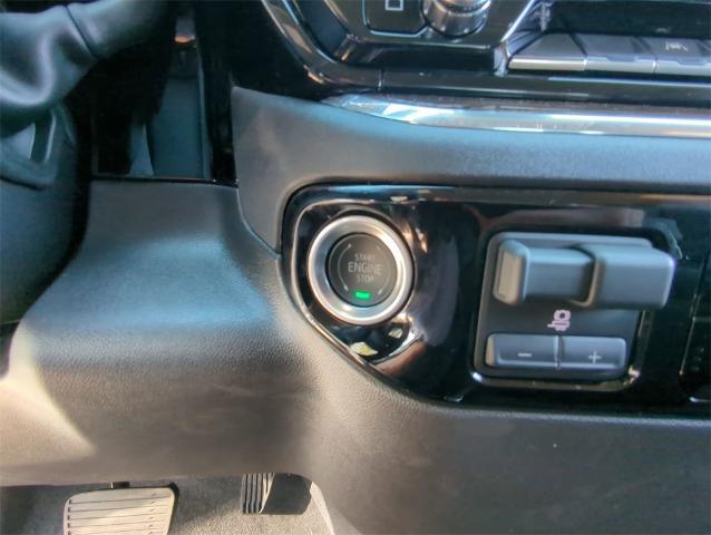 2025 GMC Sierra 1500 Vehicle Photo in GOODYEAR, AZ 85338-1310