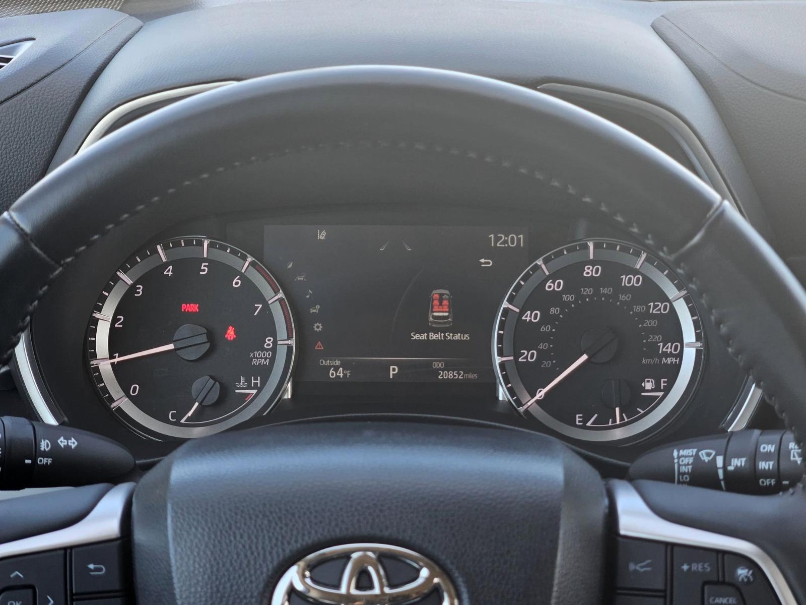 2023 Toyota Highlander Vehicle Photo in Seguin, TX 78155