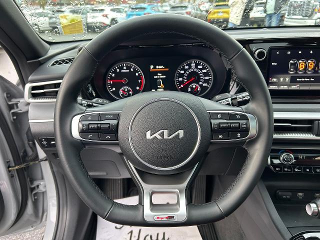 2022 Kia K5 GT-Line photo 16