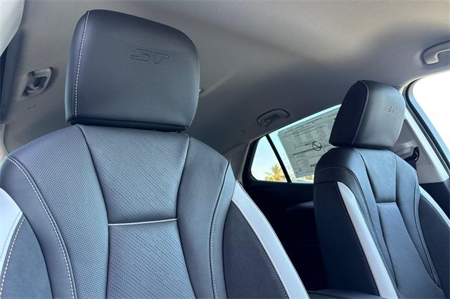 2025 Buick Envision Vehicle Photo in ELK GROVE, CA 95757-8703