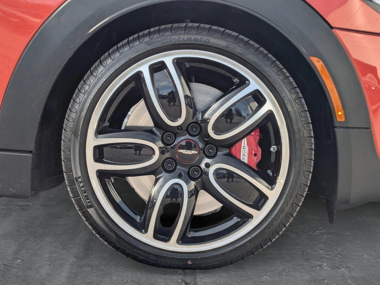 2019 MINI John Cooper Works Hardtop Vehicle Photo in Towson, MD 21204