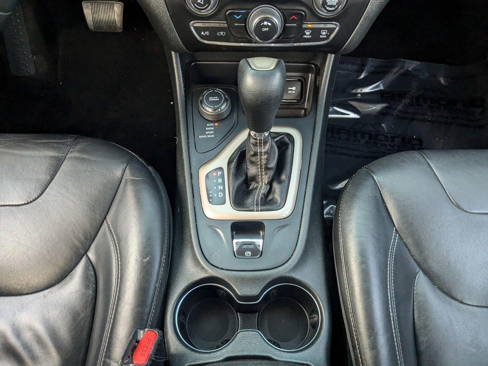 2015 Jeep Cherokee Vehicle Photo in Cockeysville, MD 21030-2508