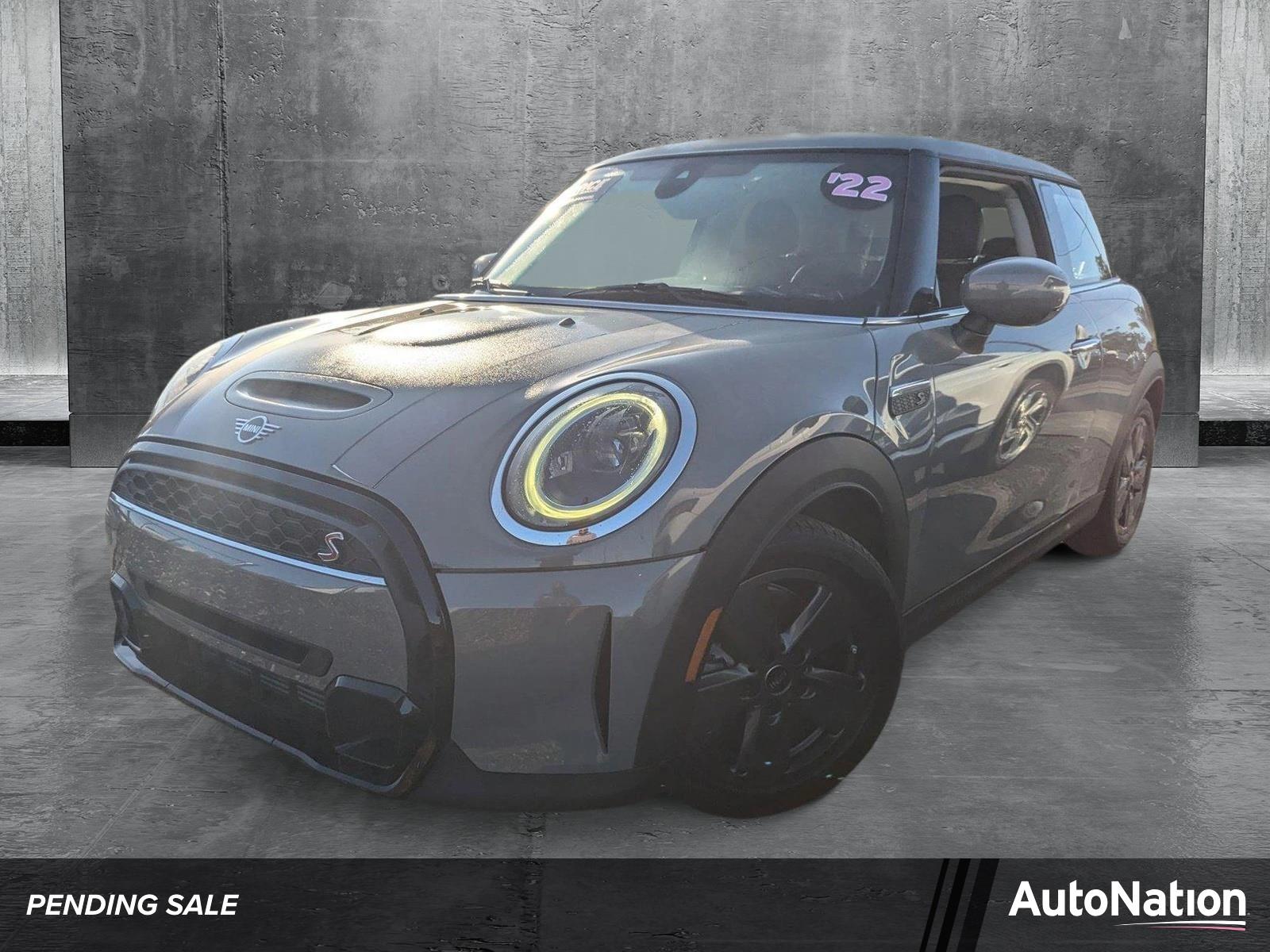 2022 MINI Hardtop 2 Door Vehicle Photo in MIAMI, FL 33134-2699