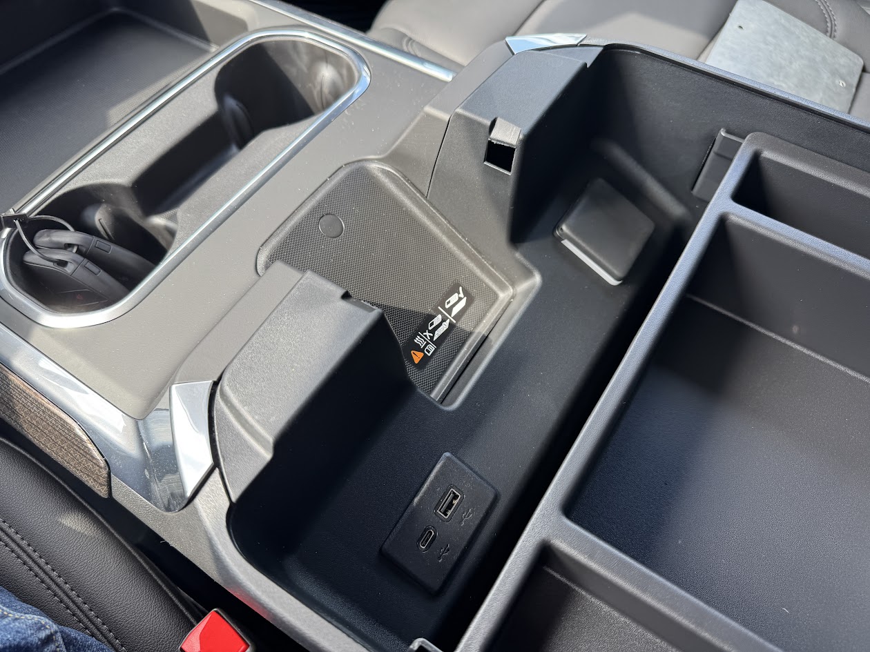 2025 Chevrolet Silverado 2500 HD Vehicle Photo in BOONVILLE, IN 47601-9633