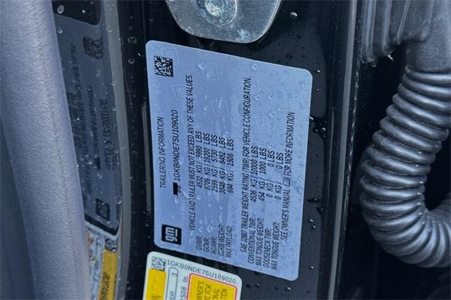 2025 GMC HUMMER EV SUV Vehicle Photo in ELK GROVE, CA 95757-8703