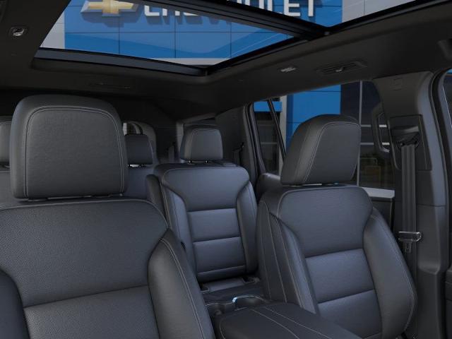 2025 Chevrolet Traverse Vehicle Photo in EVERETT, WA 98203-5662
