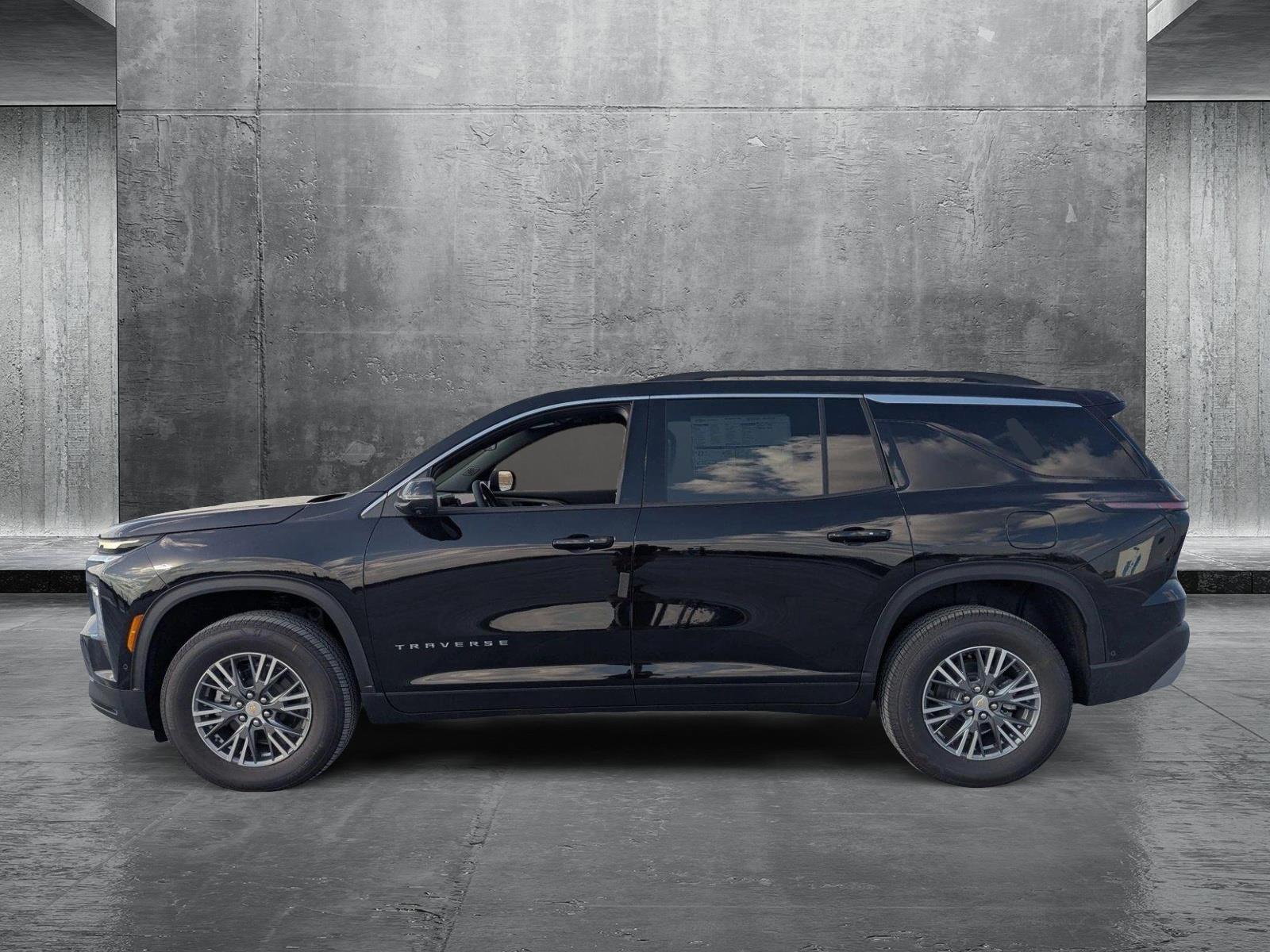 2025 Chevrolet Traverse Vehicle Photo in PEMBROKE PINES, FL 33024-6534