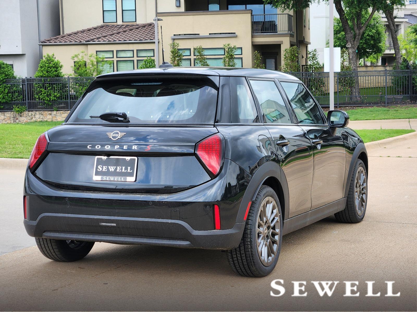 2025 MINI Cooper S Hardtop 4 Door Vehicle Photo in PLANO, TX 75024