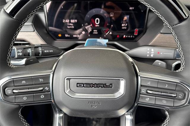 2025 GMC Acadia Vehicle Photo in ELK GROVE, CA 95757-8703