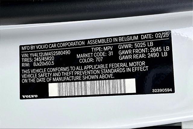 2025 Volvo XC40 Vehicle Photo in Grapevine, TX 76051