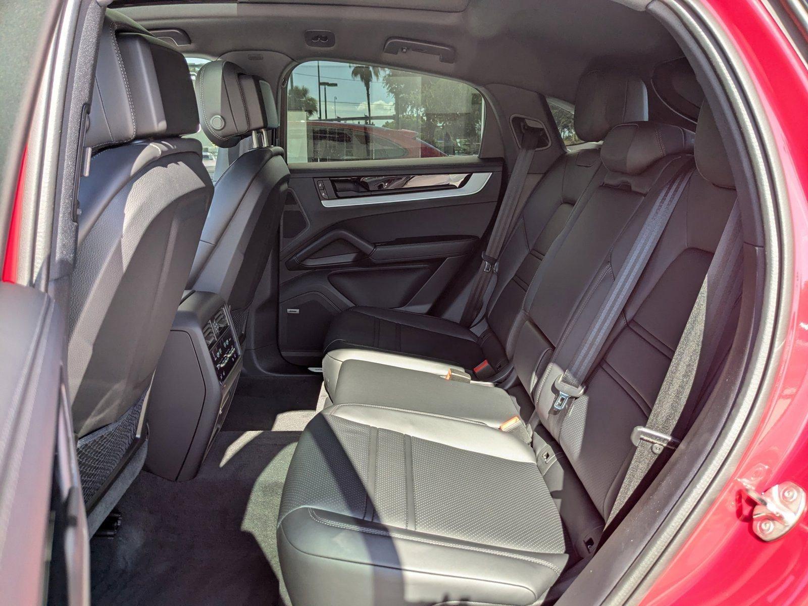 2024 Porsche Cayenne Vehicle Photo in Maitland, FL 32751