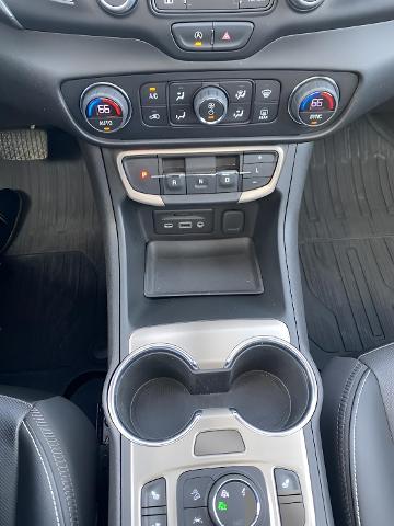 2022 GMC Terrain Vehicle Photo in APPLETON, WI 54914-8833