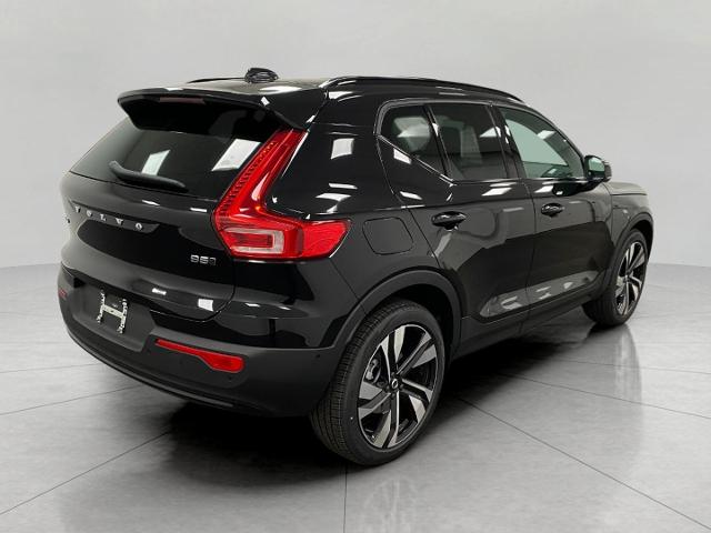 2025 Volvo XC40 Vehicle Photo in Appleton, WI 54913