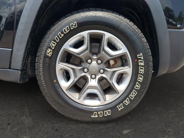2019 Jeep Cherokee Vehicle Photo in Brunswick, GA 31525