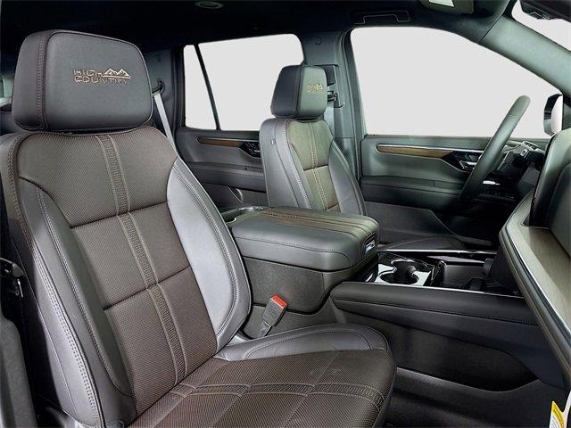 2025 Chevrolet Tahoe Vehicle Photo in PUYALLUP, WA 98371-4149