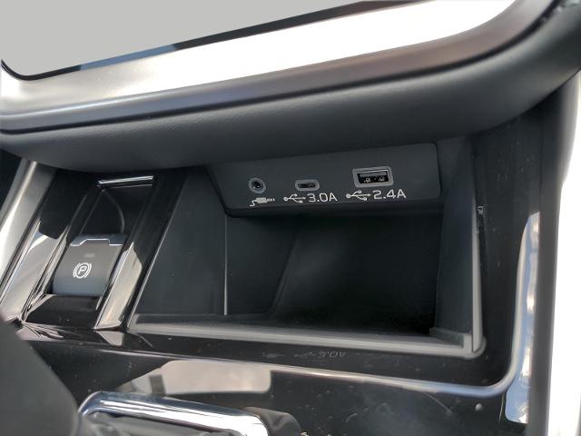 2025 Subaru Outback Vehicle Photo in Green Bay, WI 54304
