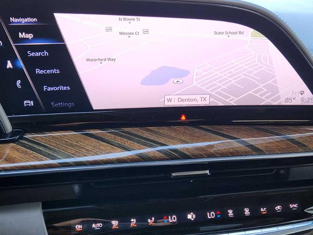 2022 Cadillac Escalade Vehicle Photo in DENTON, TX 76210-9321