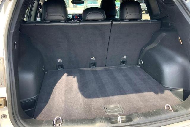 2023 Jeep Compass Vehicle Photo in Kansas City, MO 64114
