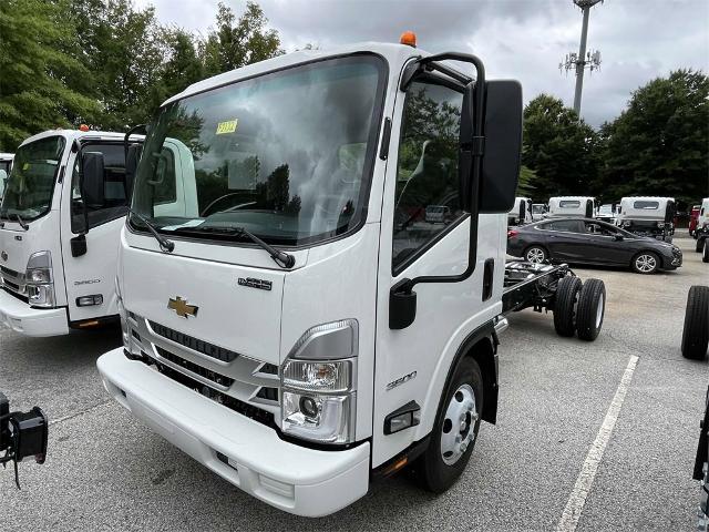 2025 Chevrolet Low Cab Forward 3500 Vehicle Photo in ALCOA, TN 37701-3235