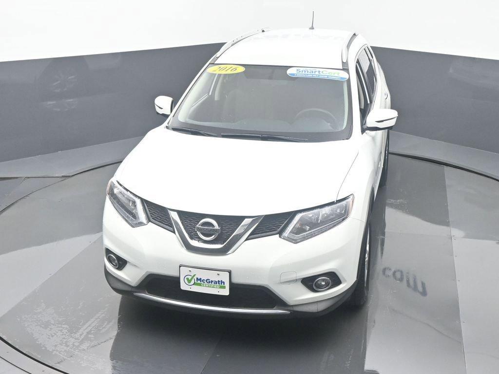 2016 Nissan Rogue Vehicle Photo in Marion, IA 52302