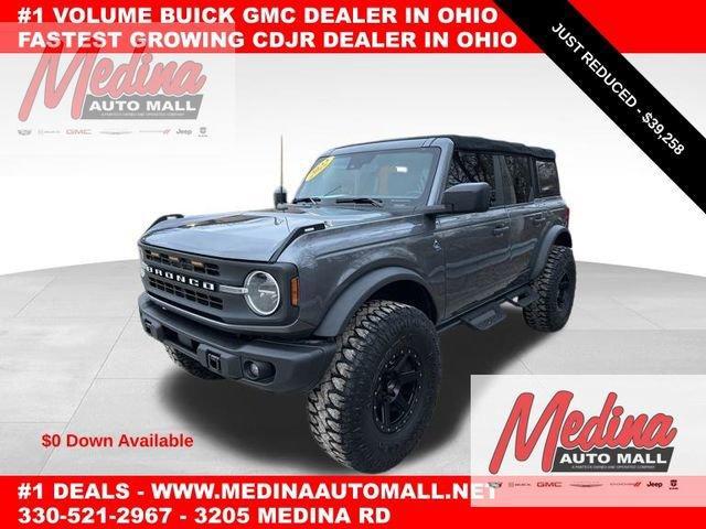 2022 Ford Bronco Vehicle Photo in MEDINA, OH 44256-9631