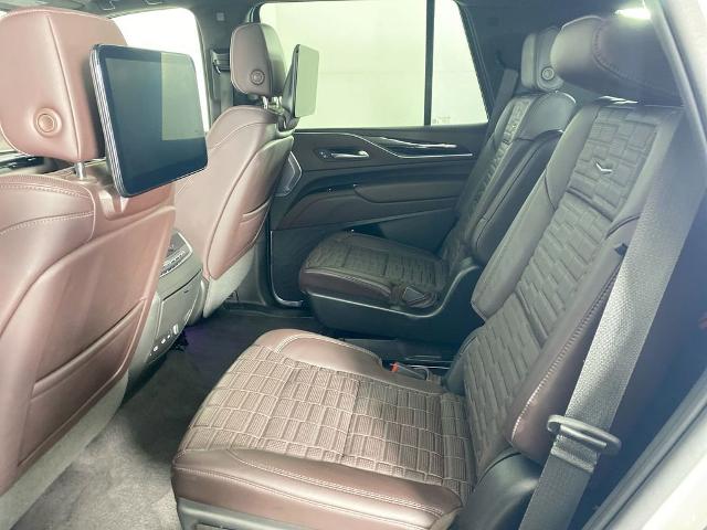 2023 Cadillac Escalade Vehicle Photo in ALLIANCE, OH 44601-4622