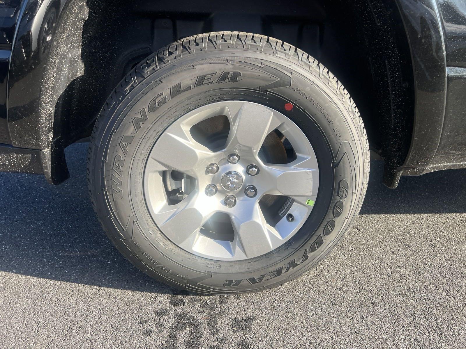 2025 Ram 1500 Vehicle Photo in Mechanicsburg, PA 17050-1707