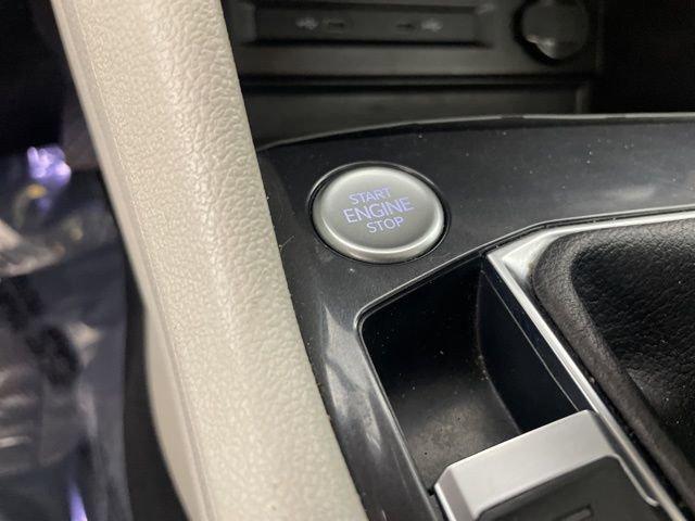 2022 Volkswagen Tiguan Vehicle Photo in PHOENIX, AZ 85014-3381