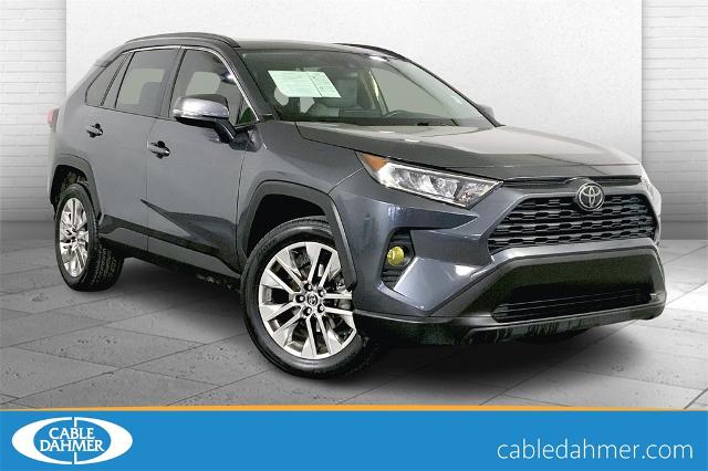 2019 Toyota RAV4 Vehicle Photo in Lees Summit, MO 64086