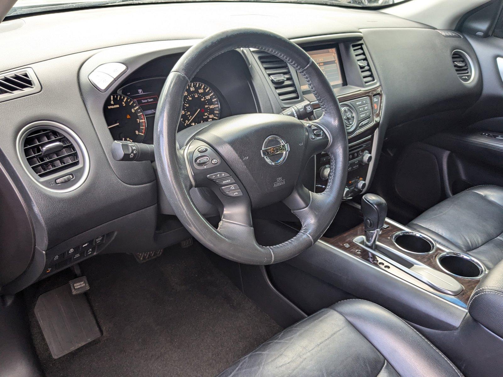 2016 Nissan Pathfinder Vehicle Photo in WEST PALM BEACH, FL 33407-3296