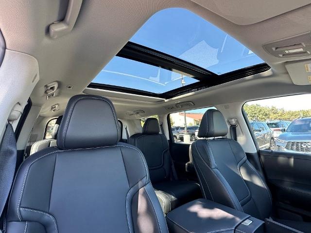 2025 INFINITI QX80 Vehicle Photo in Grapevine, TX 76051