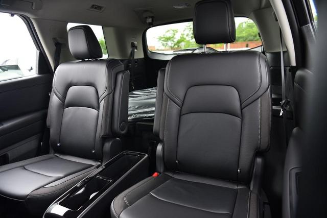 2025 Nissan Pathfinder Vehicle Photo in Ballwin, MO 63011