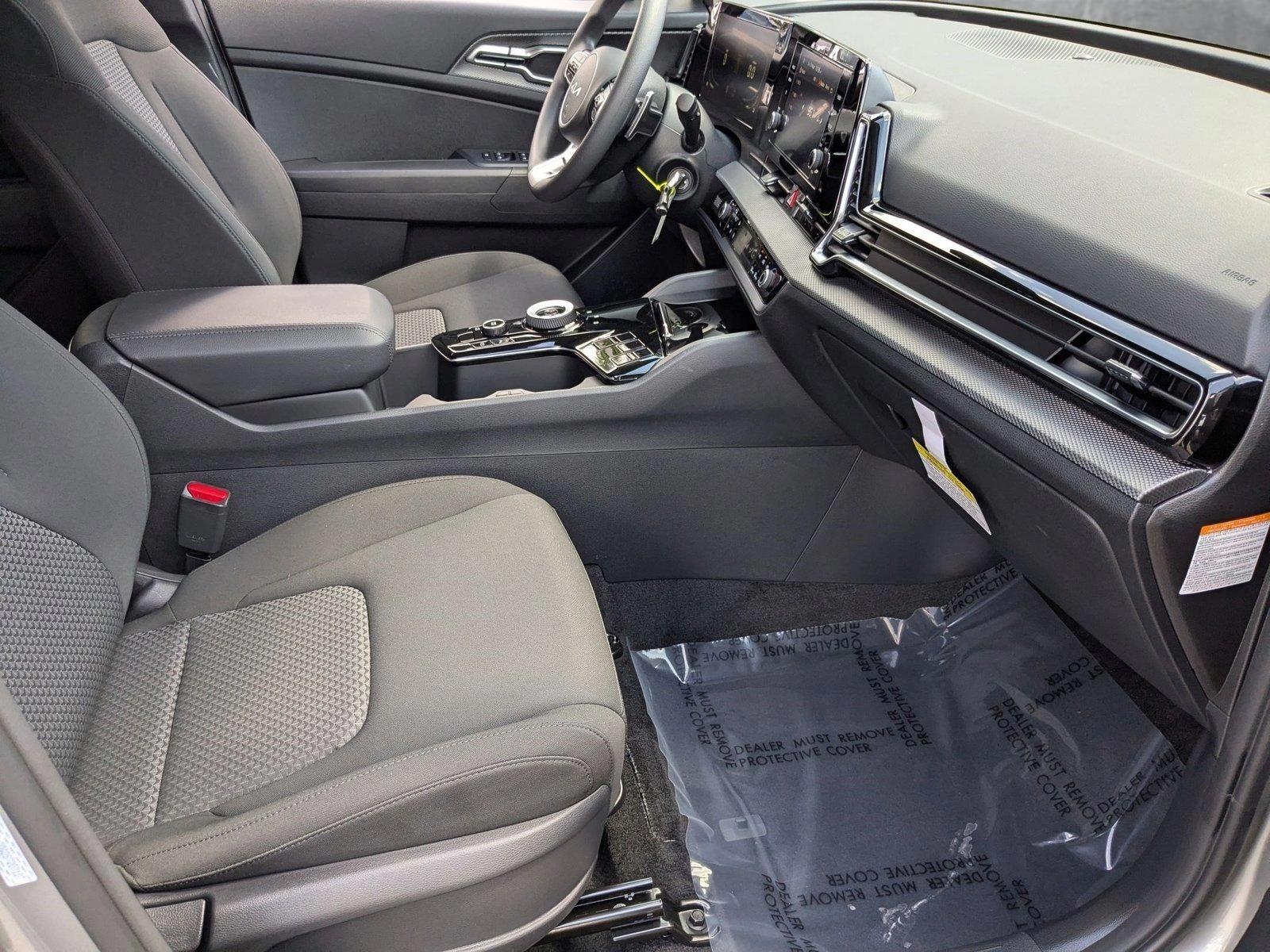 2025 Kia Sportage Hybrid Vehicle Photo in Miami, FL 33169