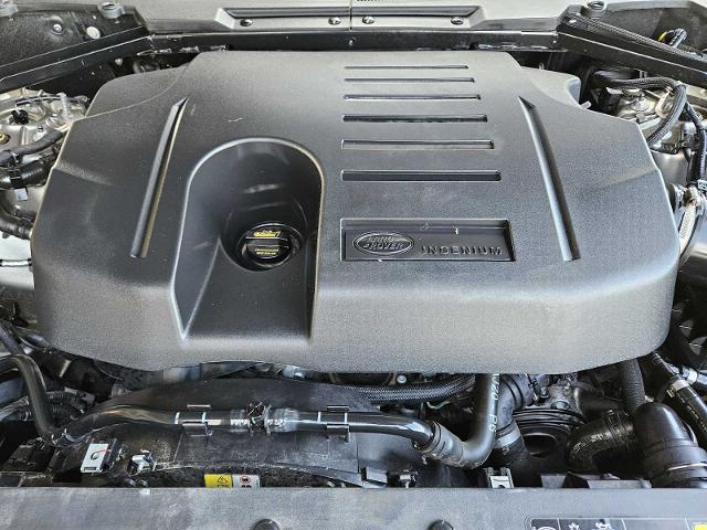 2024 Defender Vehicle Photo in AUSTIN, TX 78717