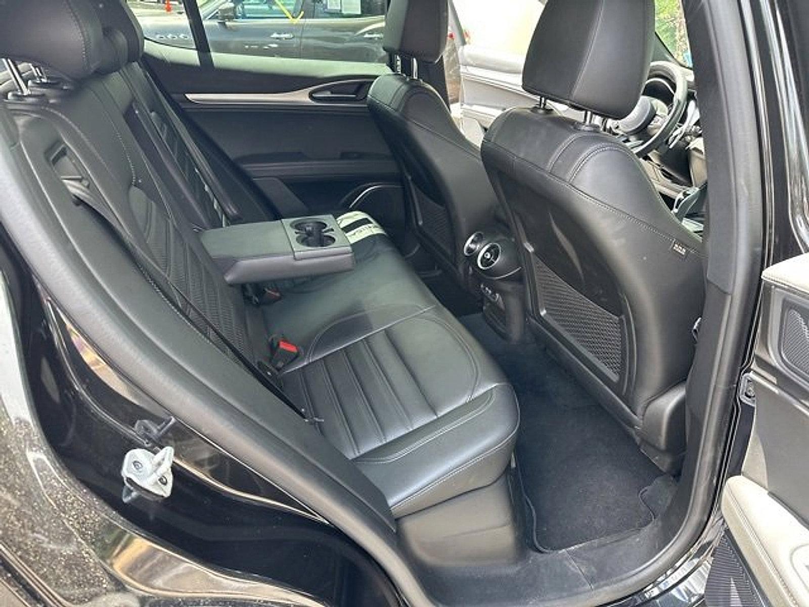 2022 Alfa Romeo Stelvio Vehicle Photo in Willow Grove, PA 19090