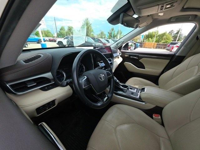 2021 Toyota Highlander Vehicle Photo in ENGLEWOOD, CO 80113-6708