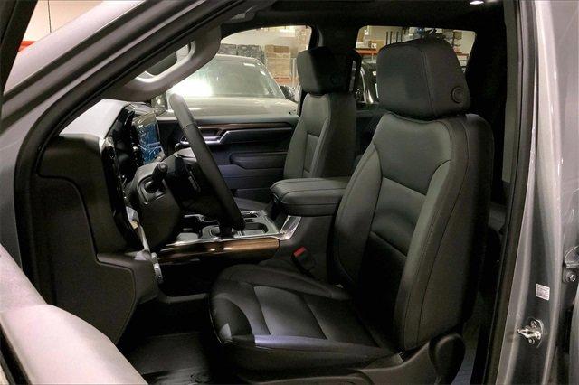 2025 Chevrolet Silverado 1500 Vehicle Photo in KANSAS CITY, MO 64114-4502