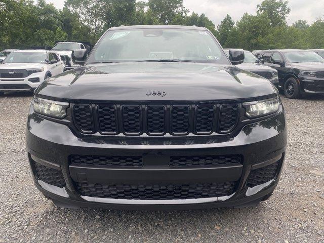 2025 Jeep Grand Cherokee L Vehicle Photo in Doylsetown, PA 18901