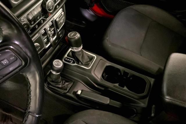 2021 Jeep Gladiator Vehicle Photo in Kansas City, MO 64114