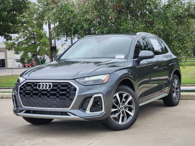 2024 Audi Q5 Vehicle Photo in HOUSTON, TX 77090