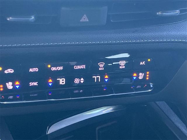 2023 Buick Envision Vehicle Photo in GOODYEAR, AZ 85338-1310