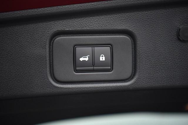 2025 Nissan Pathfinder Vehicle Photo in Ballwin, MO 63011