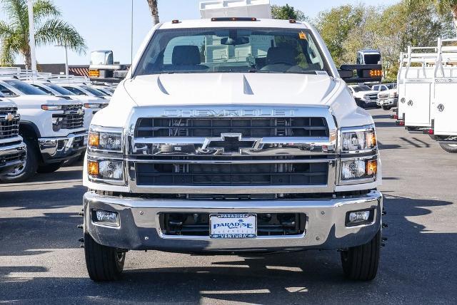 2023 Chevrolet Silverado Chassis Cab Vehicle Photo in VENTURA, CA 93003-8585