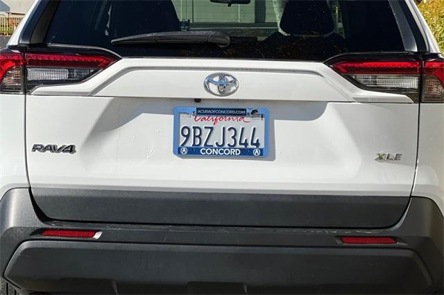 2022 Toyota RAV4 XLE photo 48