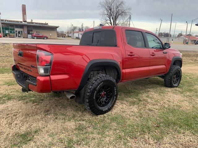 2017 Toyota Tacoma TRD Pro photo 10