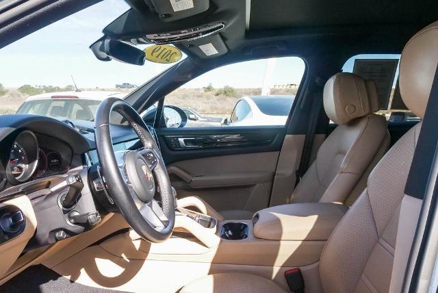 2019 Porsche Cayenne Vehicle Photo in VENTURA, CA 93003-8585