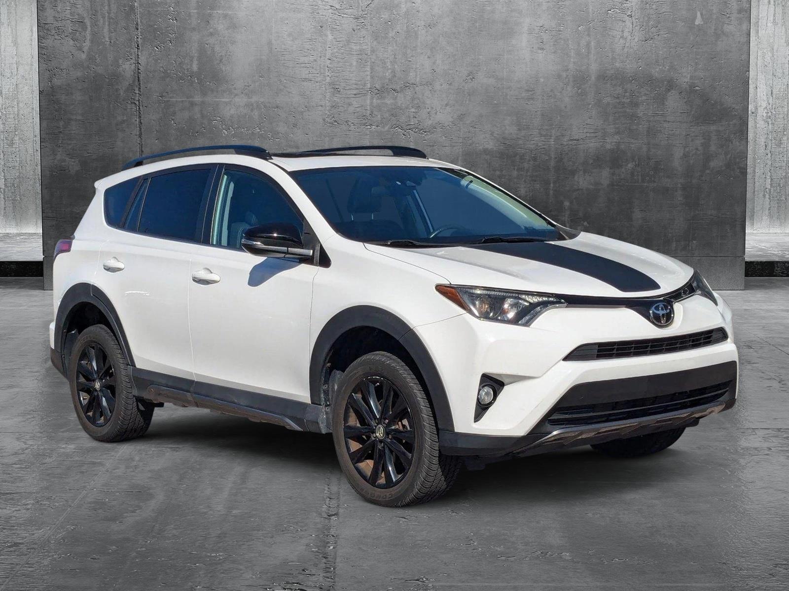 2018 Toyota RAV4 Vehicle Photo in Wesley Chapel, FL 33544