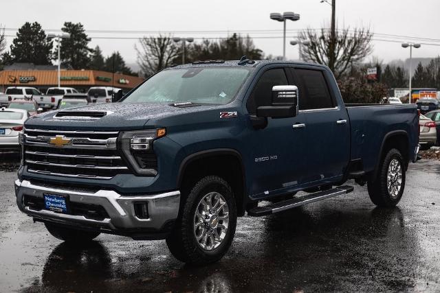 2025 Chevrolet Silverado 2500 HD Vehicle Photo in NEWBERG, OR 97132-1927